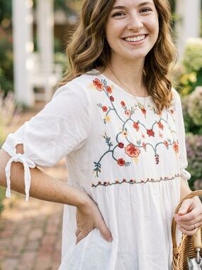 JODIFL White Boho Floral Babydoll Blouse Floral Embroidery Size Small